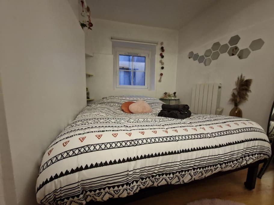 Апартаменты Studio Cosy - Coeur Du Vieux Лион Экстерьер фото
